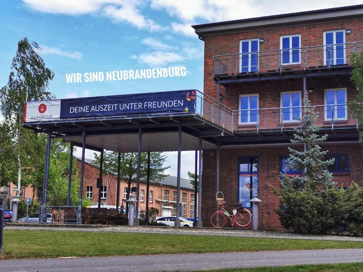 Hafenstunde Hotel Neubrandenburg Ngoại thất bức ảnh